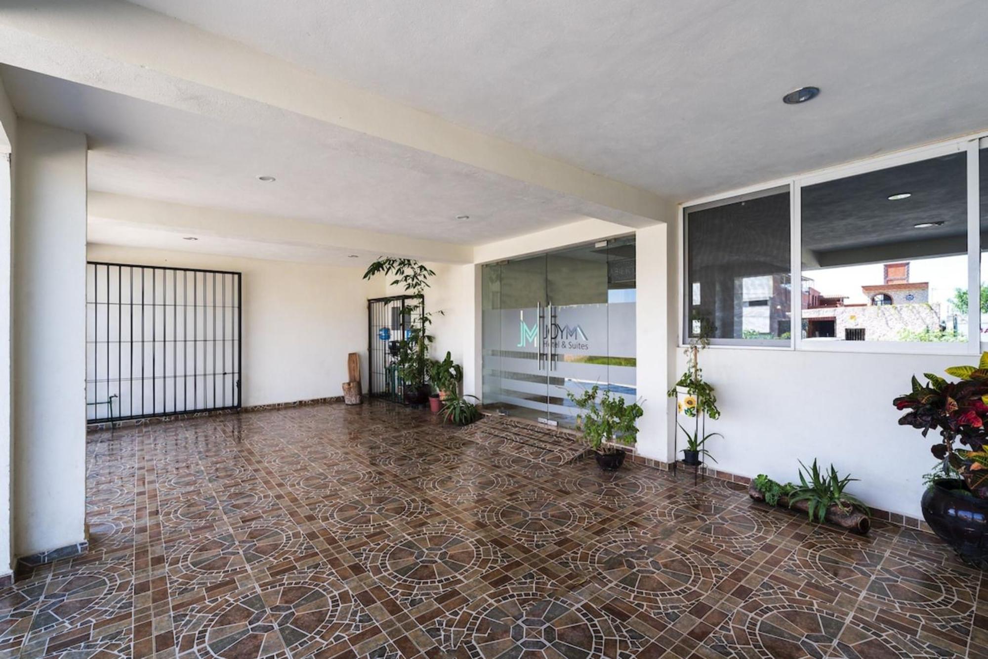 Capital O Hotel Joyma Suites, San Luis San Luis Potosí Exterior photo